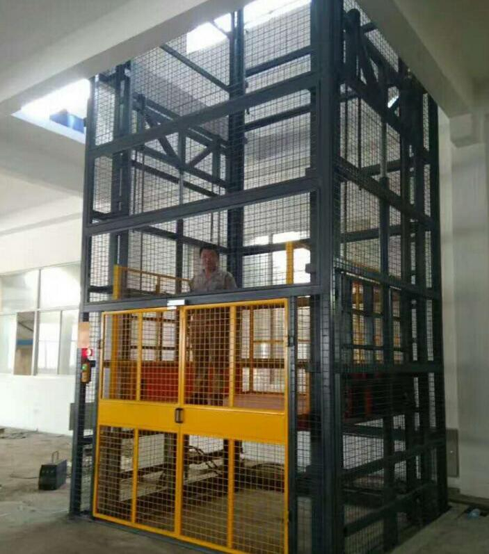 液壓升降機